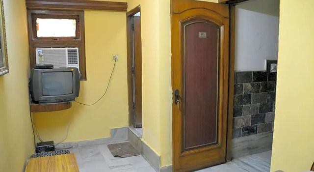 Номер Standard Hotel Yes Please A Budget Friendly Guest House