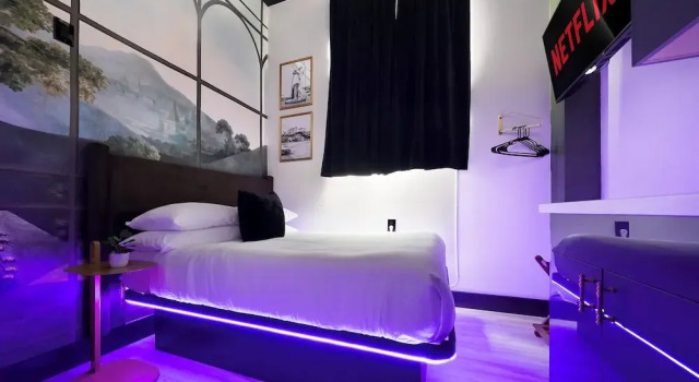 Люкс Deluxe The Neon Elm Hotel