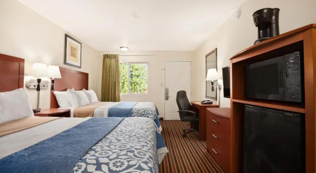 Номер Deluxe Days Inn by Wyndham Champaign/Urbana