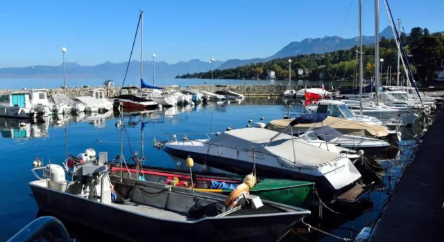 Entre Alpes et Léman, Забронировать Отель «постель и завтрак» Пюблие Южный берег Женевского озера