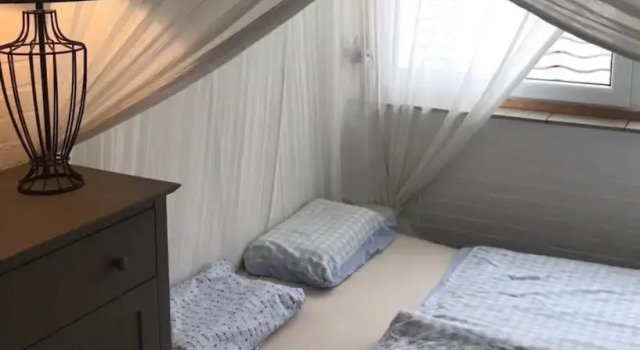 Cosy Bungalow on Quiet Resort Near Beach, Prenota Resort Hotel resort a Rotterdam, Resort