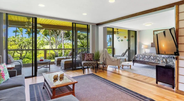 Plan Your Hawaii Vacay at Grace's Oasis!