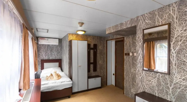 Standard Twin room Botel Vodnik