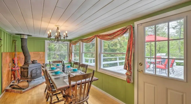Коттедж с 3 комнатами Charming Wilmington Cabin, 8 Mi. to Mt Snow!