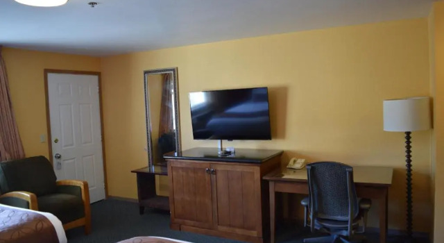 Четырёхместный номер Deluxe The Royal Victorian Motel