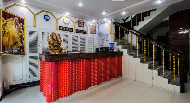 OYO 24801 Hotel Star Palace, Забронировать Отель Отели Нью-Дели с завтраком, Завтраки