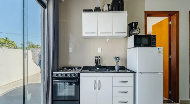 Apt w/ 1 Bedroom and Air Conditioning Irn0103