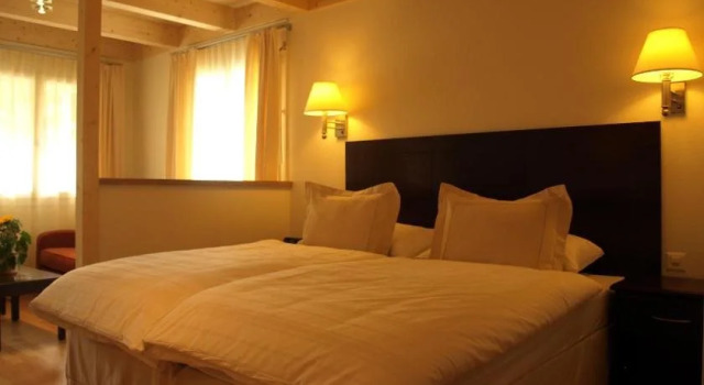 Swiss Inn & Apartments, Забронировать Апартаменты/квартира Интерлакен Берн кантон, рядом с Железнодорожный вокзал Интерлакен Западный