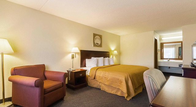 Двухместный номер Standard Econo Lodge Inn & Suites