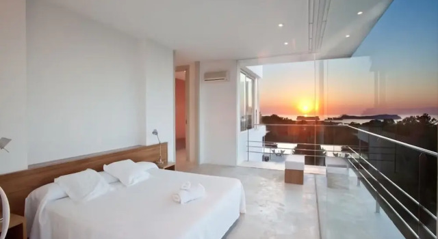 Beautiful Villa in Inviting Space, Boek Villa Llucmajor Mallorca