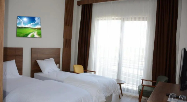 ege grand otel, Reservar Hotel Sultandagi Aegean Region