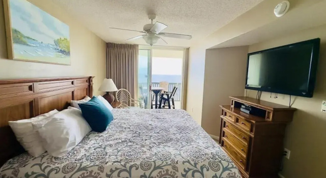 Ashworth 1406 2 Bedroom Condo by RedAwning, North Myrtle Beach, Забронировать Отель Отели Норт-Миртл-Бич с парковкой, рядом с Парк развлечений OD Pavilion, Парковка