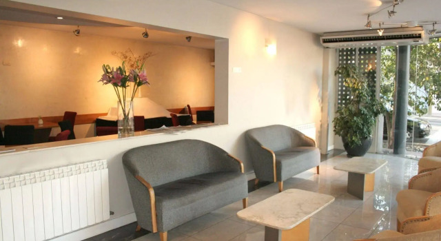 Urbana Suites