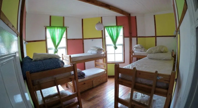 Planeta Lindo Hostel, Забронировать Хостел Хостелы Вальпараисо, рядом с National Council of Culture and Arts, Хостел