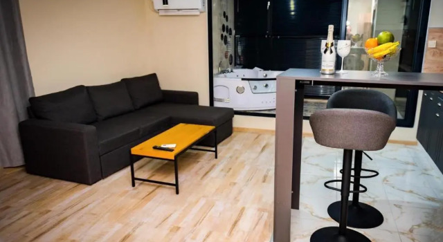 Panorama Suites, Rezervați Hotel Pleven Pleven, aproape de Panorama Mall