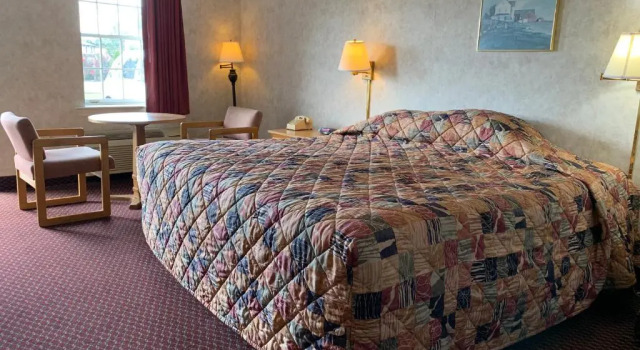 Olde Amish Inn