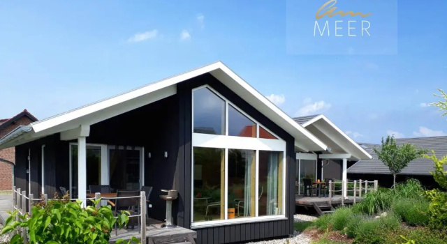 Коттедж Schwarzes Holzferienhaus mit Sauna in Zierow -- SONNENECK -- 500m zum Ostsee-Strand, 4 - 6 Personen