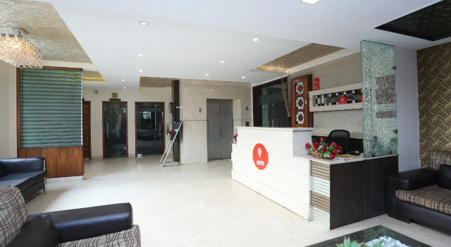 Crystal Inn, Забронировать Отель Отели Taj Ganj с бассейном, Бассейн