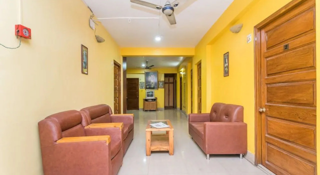 OYO 9389 near VIP Road, Prenota Hotel Hotel a West Bengal con parcheggio, Parcheggio