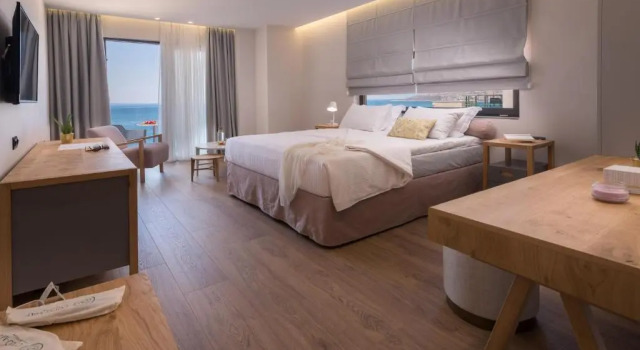 Двухместный номер Standard с балконом и с видом на море Glow Boutique Hotel & Suites