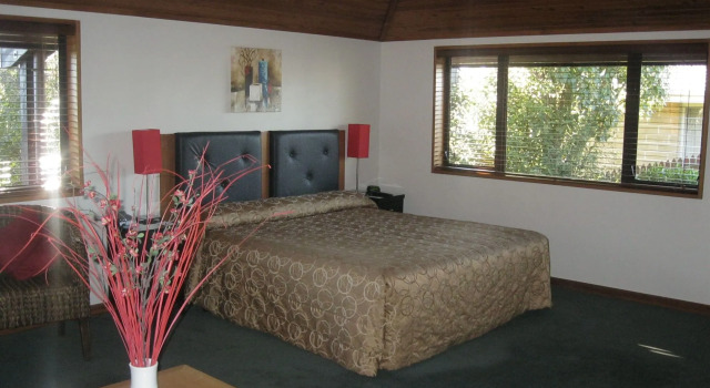 Riverside Hotel Marlborough, Забронировать Отель Бленем Мальборо