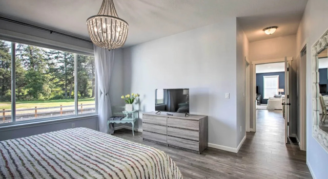 Luxury Home on Golf Course: Walk to the Beach!, Rezerwuj Hotel Seaside North Oregon Coast