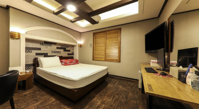 Bridge Hotel, Buchen Sie Hotel Suyeong-Gu Busan, in der Nähe von U-Bahnhof Gwangan