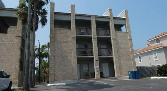 Steps To The Beach/Pet Friendly