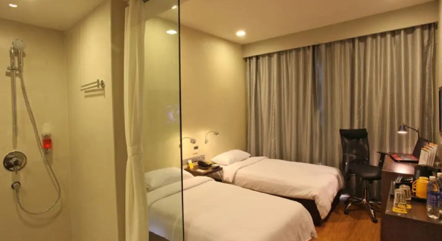 Двухместный номер Standard Keys Select by Lemon Tree Hotels, Hosur Road, Bengaluru