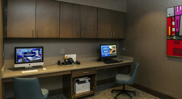 Hampton Inn & Suites Foxborough/Mansfield, Varaa Hotelli Hotellit New England uima-altaalla, Uima-allas
