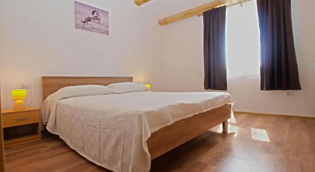 House Andrej 1372