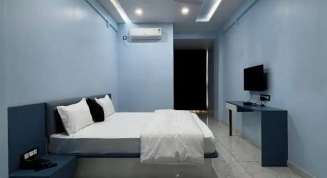 Люкс Royal Hotel kailash inn