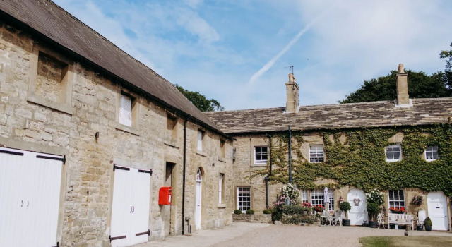 Stable Arches Boutique B&B at Hooton Pagnell Hall, Забронировать Отель «постель и завтрак» Донкастер Южный Йоркшир