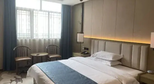 Люкс Business Fengjie Haizhifeng Hotel (Baidi City Branch)