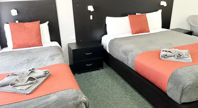Четырёхместный номер Standard Gilgandra Motel