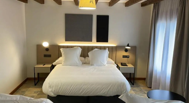 Семейный номер Standard DWO Rioja Wine Hotel
