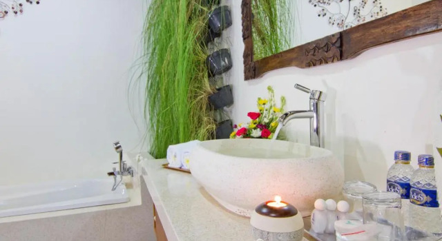 Двухместный номер Standard с видом на бассейн Maha Residence Guest House