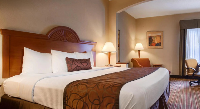 Номер Standard Best Western Plus Edison Inn