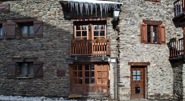 AS Borda Tona, Boek Hotel Llorts Vallnord Ski Resort