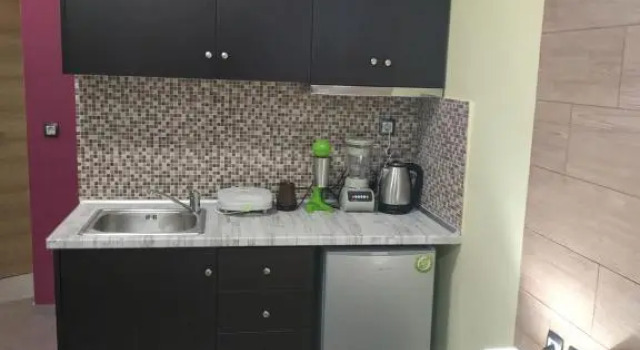 G M 1 ROOMS KENTRO in the heart of the city, Book Hotel Larissa Thessalia