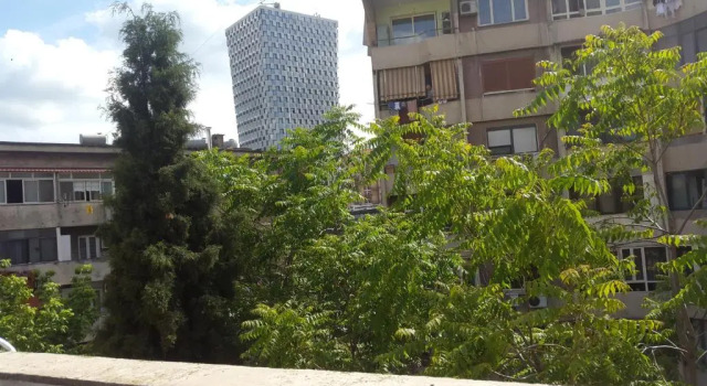 D1 Hostel, Забронировать Хостел Отели области Тираны с парковкой, Парковка