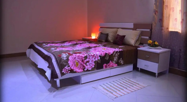 Апартаменты с балконом Niv Villa