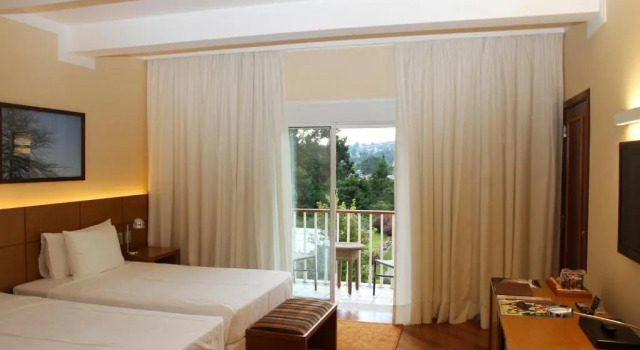 Трёхместный номер Standard с балконом Grande Hotel Campos do Jordao