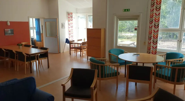 Jobsbo Vandrarhem, Rezerwuj Hotel Hotele w Svealand z parkingiem, Parking