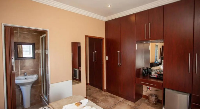 Номер Executive Dolphin Dance Lodge