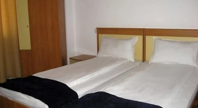 Plus Hotel, Забронировать Отель Отели Долж 3 звезды, 3*