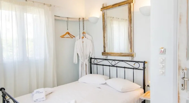 Люкс с балконом Vincenzo Family Rooms