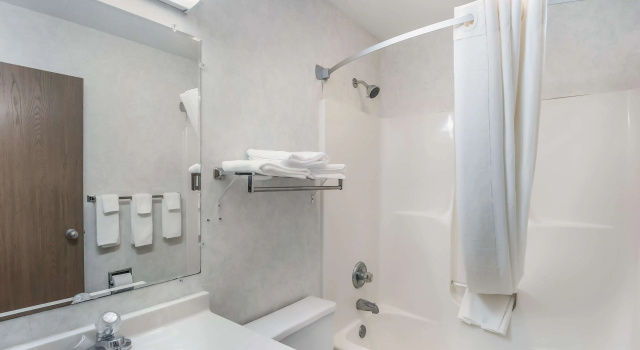 Двухместный номер Standard Americas Best Value Inn-Wenona