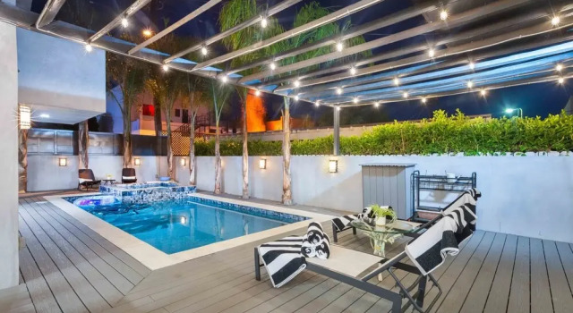Walefield by Avantstay Mid-wilshire Home + Pool, Забронировать Отель Отели Лос-Анджелеса 3 звезды, рядом с Albertson Wedding Chapel, 3*