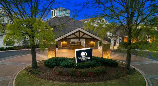 DoubleTree Suites by Hilton Hotel Huntsville South